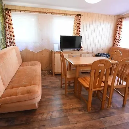 Osrodek Wypoczynkowy Lubie Nad Jeziorem Vakantiehuis *