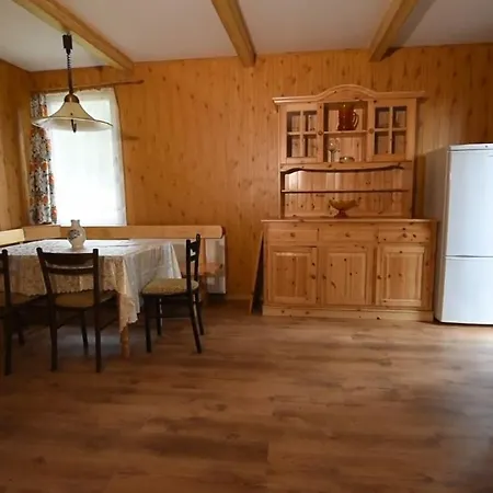 Сasa de vacaciones Osrodek Wypoczynkowy Lubie Nad Jeziorem