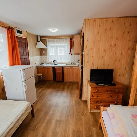 Osrodek Wypoczynkowy Lubie Nad Jeziorem Holiday home Lubieszewo (Drawsko)