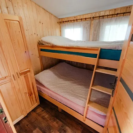 Lubie Nad Jeziorem * Lubieszewo (Drawsko)